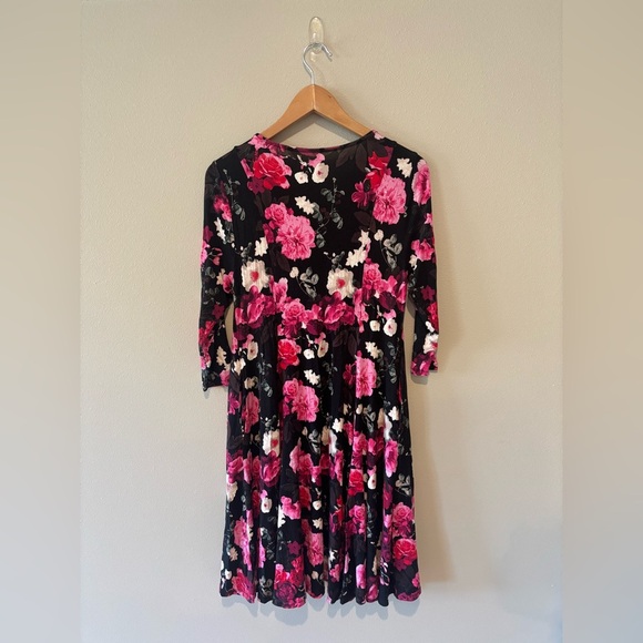 TORRID Spring Floral Black + Pink Dress V Neck and Quarter Sleeves M/L 10 00 NWT - Picture 2 of 14